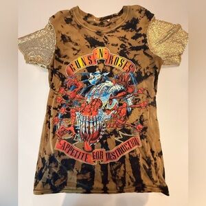 Alice + Olivia Brown Guns N Roses Chainmail Sleeves Tie-Dye Tee